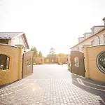 Cedrowy Dworek 4*