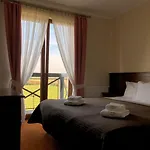 Cedrowy Dworek Отель типа 