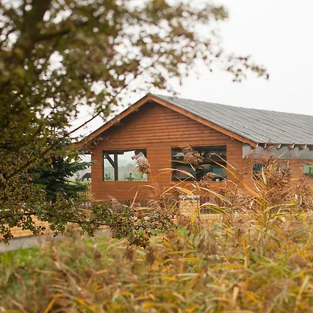 Cedrowy Dworek Bed & Breakfast