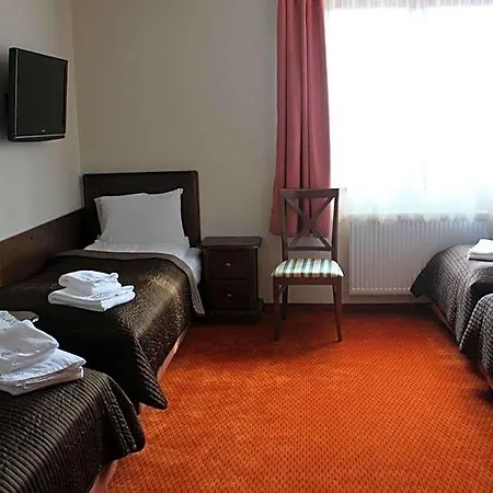 Cedrowy Dworek 4*