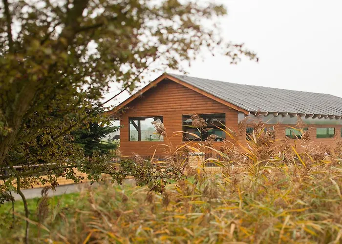 Cedrowy Dworek Отель типа 