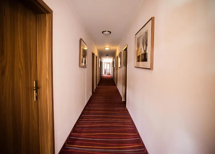 Cedrowy Dworek Отель типа 