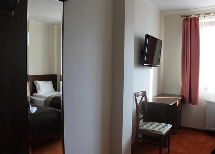 Cedrowy Dworek Отель типа 