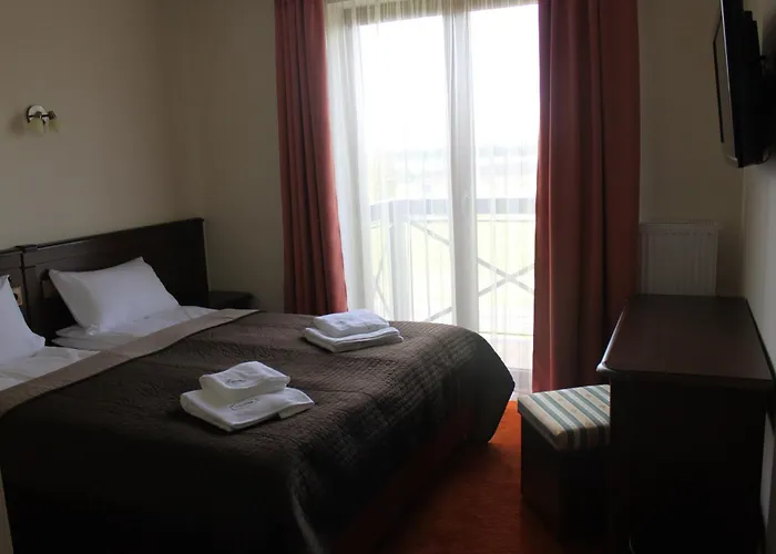 Cedrowy Dworek Отель типа 